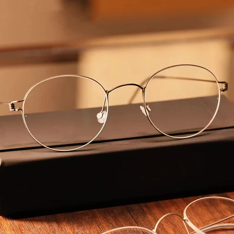 Retro Round Japanese Handmade Eyeglass Frames Morten Man's Fashion Ultralight Woman's Air Titanium Screwless Spectacle Frame New