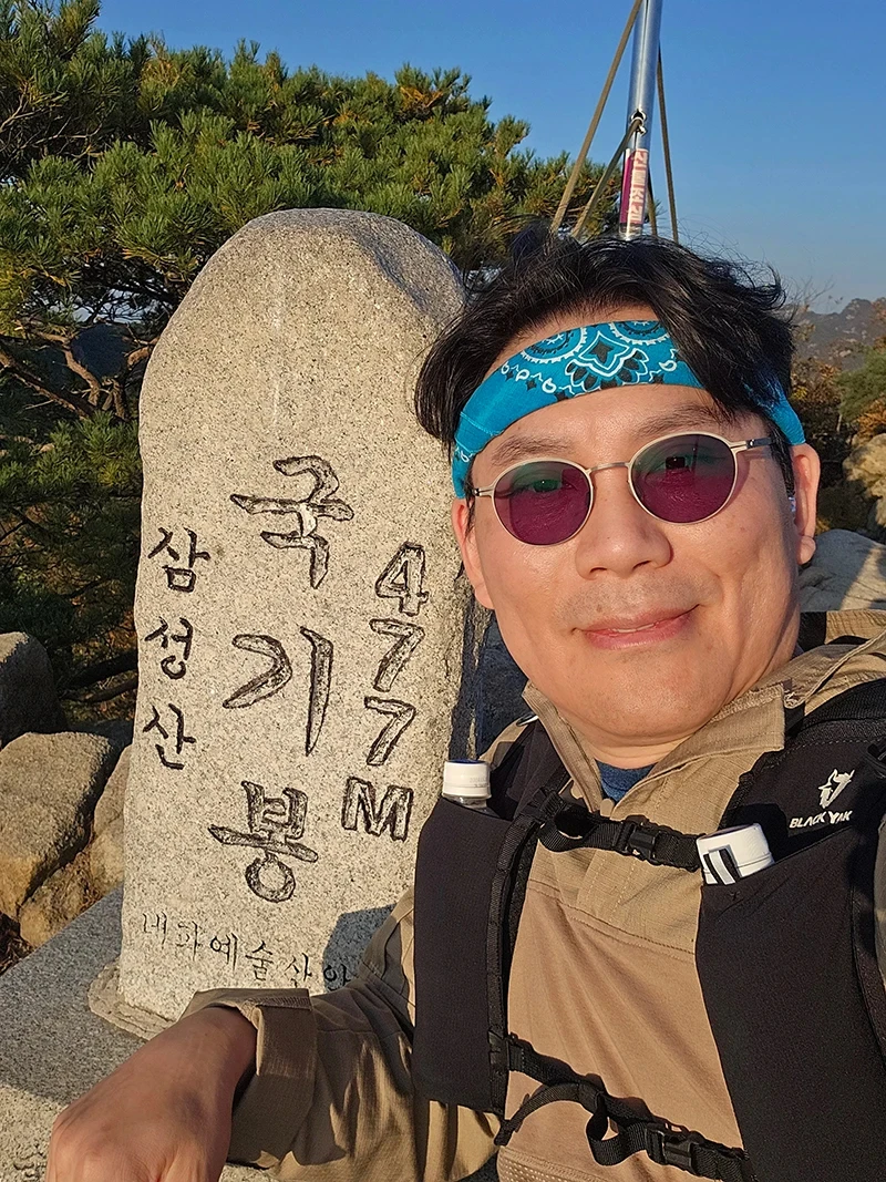 kf-S215b071ca8bd4d0a9b3aed8e6d7d921ax