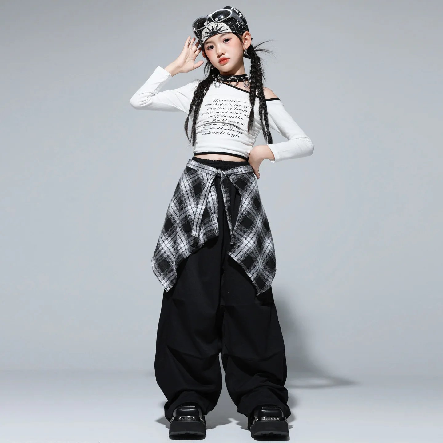 kf-S41744c502a9e4f66a7e1f70b2484e1a5L