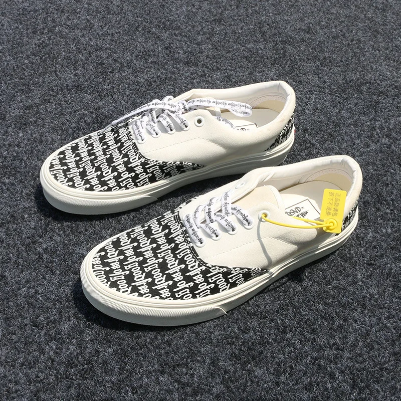 hip hop streetwear low-top skateboard shoes men black white letter casual sport shoes fog canvas shoes large size women sneaker