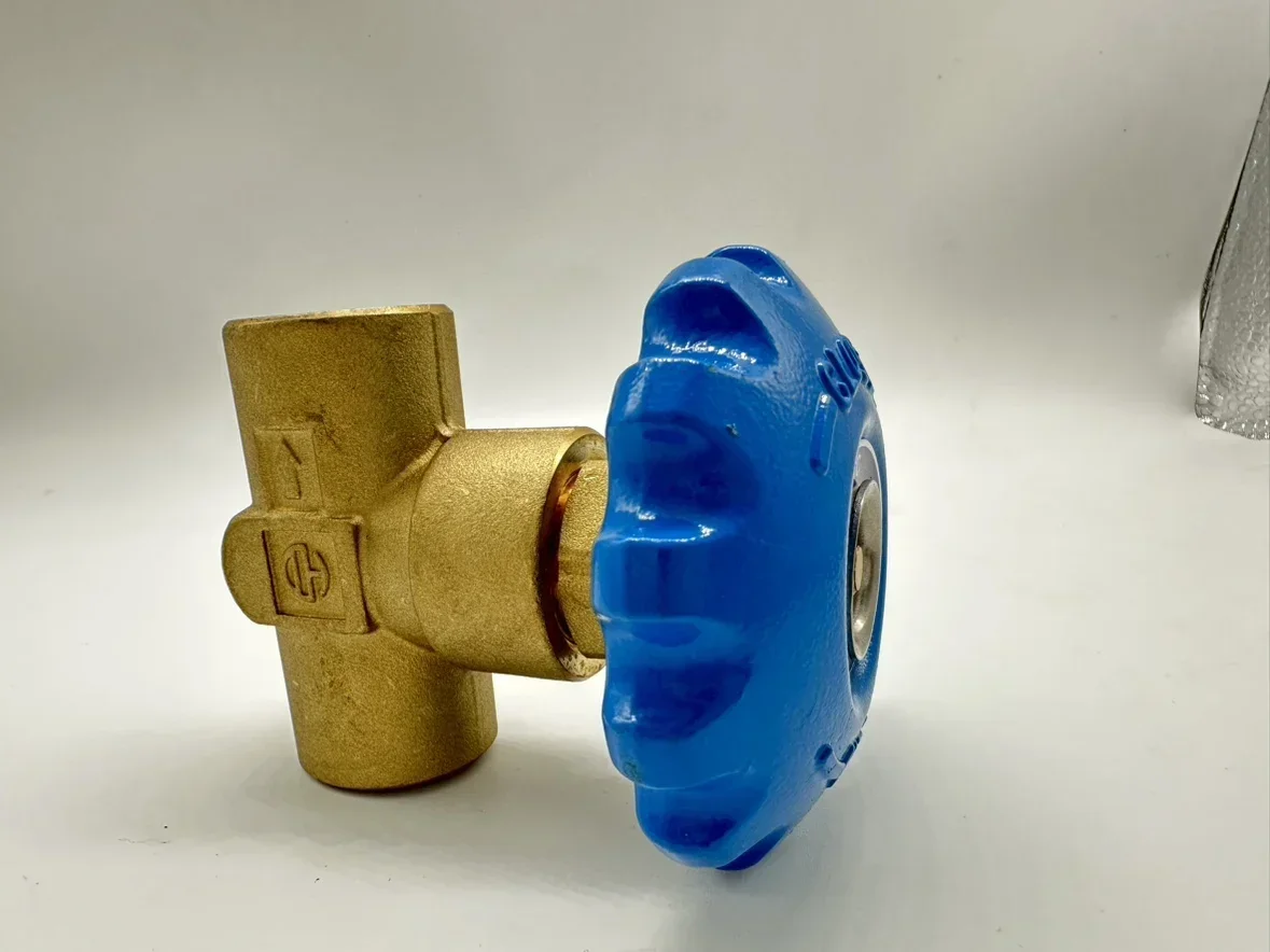 Cryogenic shut-off valve fitting pipe switch