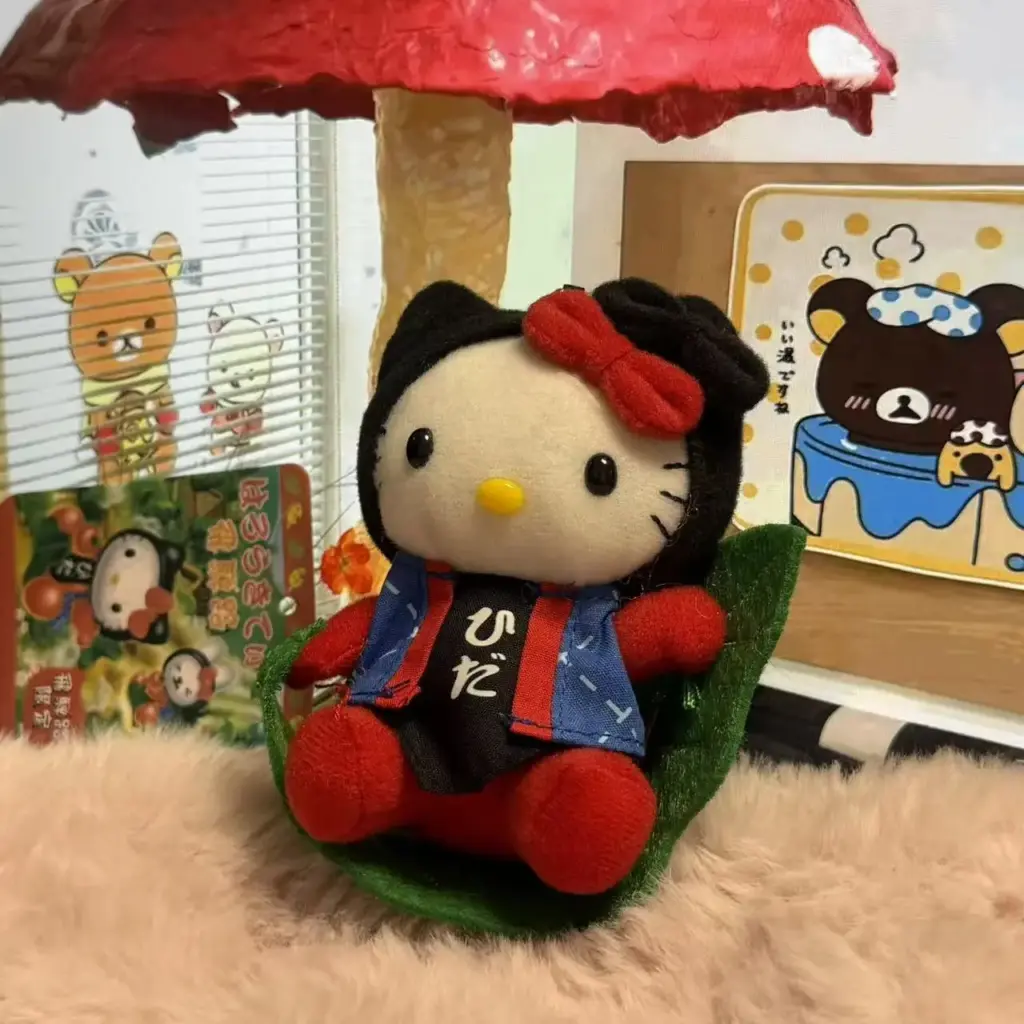Hello Kitty Plush Keychain Japanese Outfit Green Leaf Base Cute Plush Doll Pendant for Collection Enthusiast Limited Merchandise