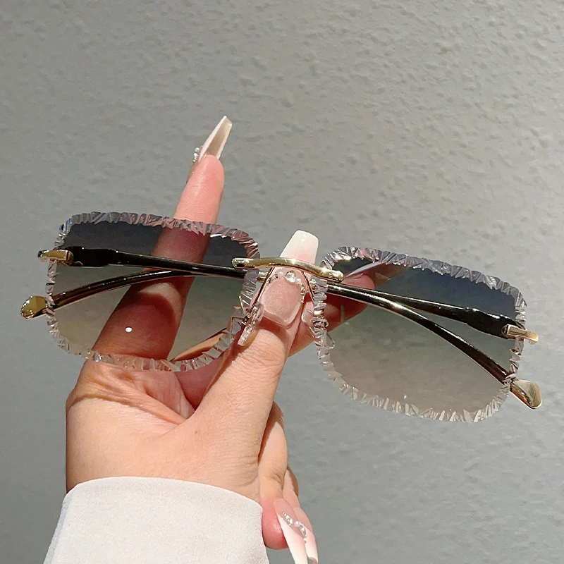 KAMMPT Rimless Square Sunglasses Men Fashion Vintage Gradient Casual Shades Women Trendy Luxury Brand Design Decor Sun Glasses