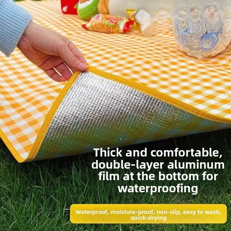 Thiened Portable Cam Picnic Mat Outdoor Moisture-proof Lawn Mat for Spring Outings And Barbecues Large Size