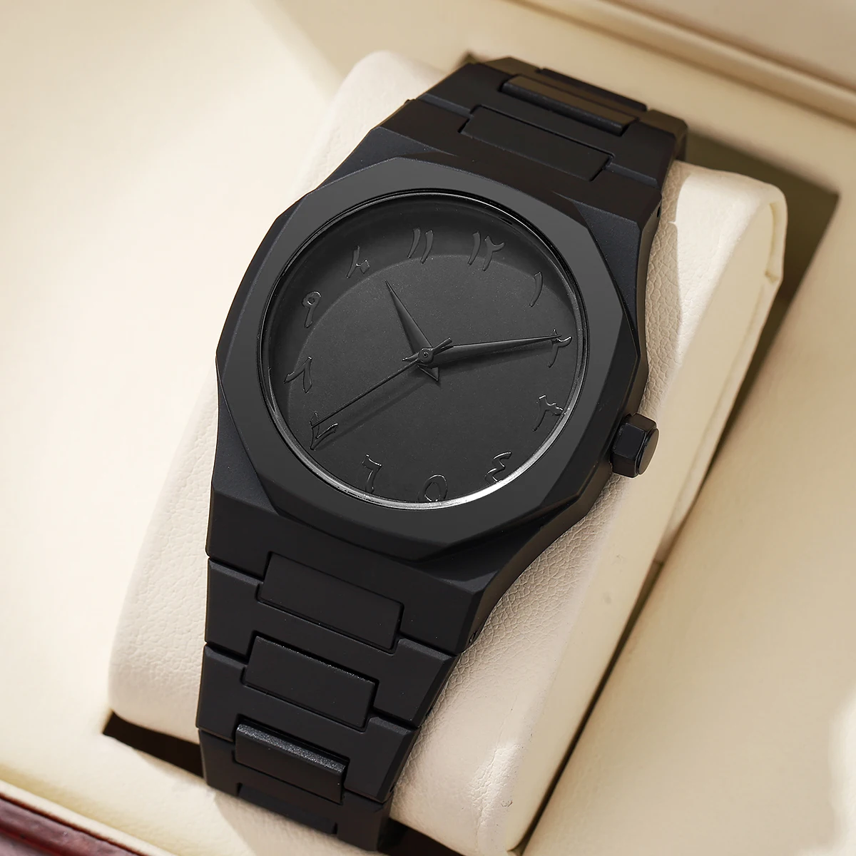 Cross border new hot selling Southeast Asia Middle East Arabic numerals black plastic quartz casual men's watch
