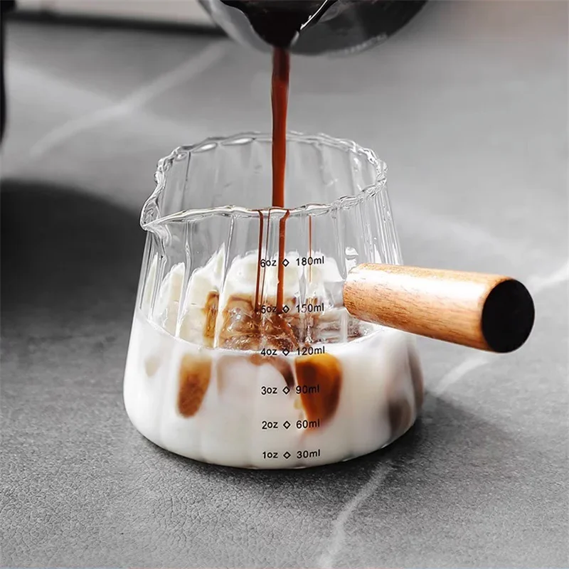 JUSTINLAU Espresso Measuring Cup with Wood Handle Vertical Grain Glass Coffee Extraction Cup with Scale Milk Jug Measure Mug