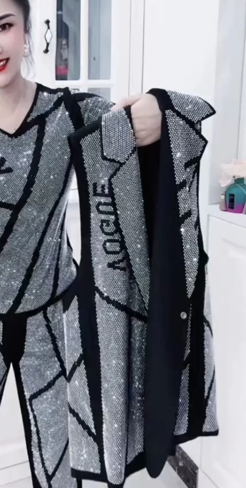 2026 New Faion Slim Fit Base irt Women's Versatile Top Ele High-End Heavy-Du Rhinestone Women's Diamond Vest