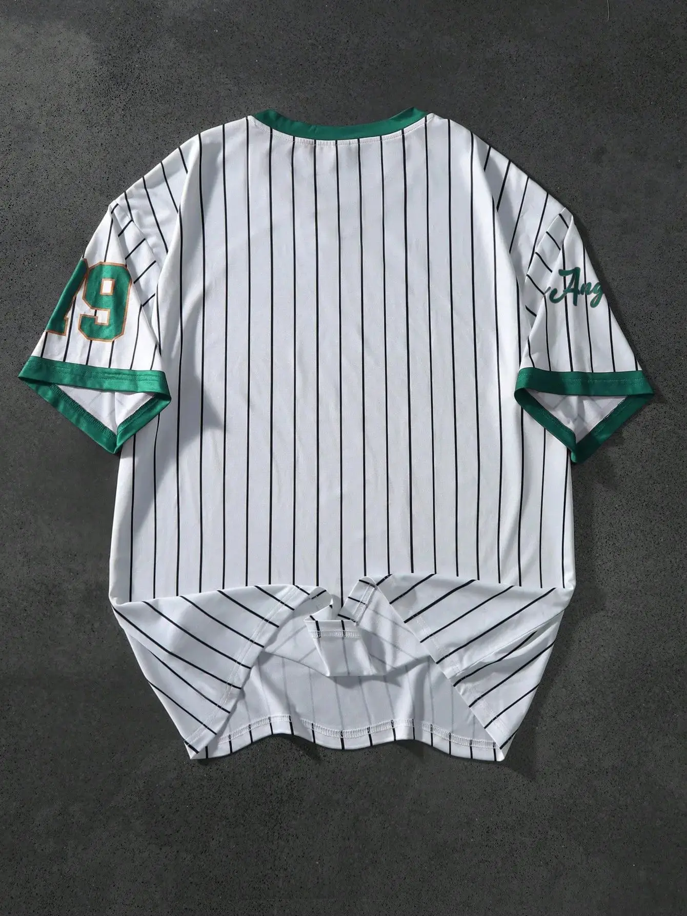 2026 Summer New V-neck T-shirt Men's Sports Printed T-shirt V-neck Short-sleeved T-shirt Retro Baseball Chic