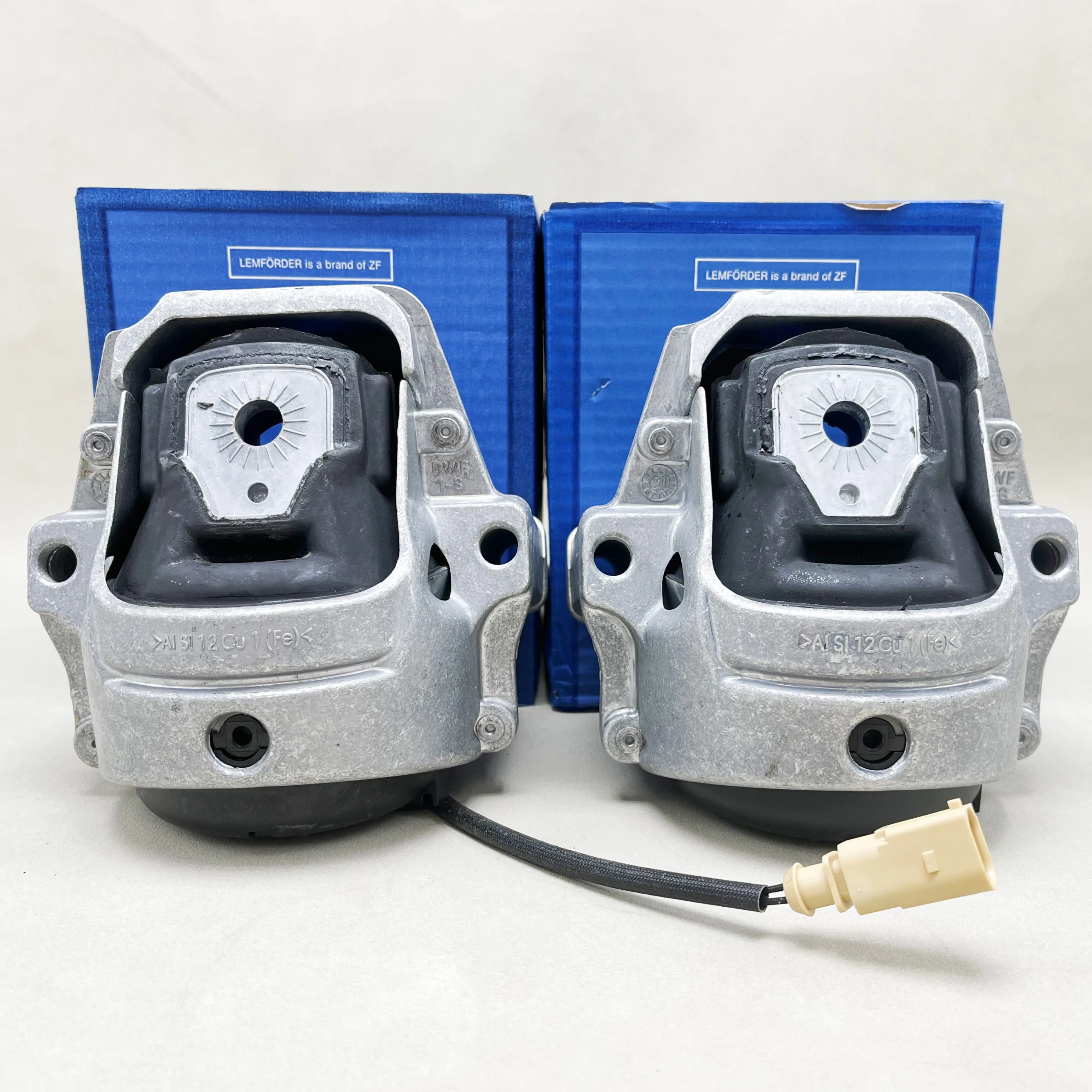 Auto Rubber Pier Support Engine Mount For Audi A4 A5 S5 Quattro Q5 Allroad 2.0 TFSI 2.0 TDI 3.0 TDI RH 8R0199381AK LH 8R0199381