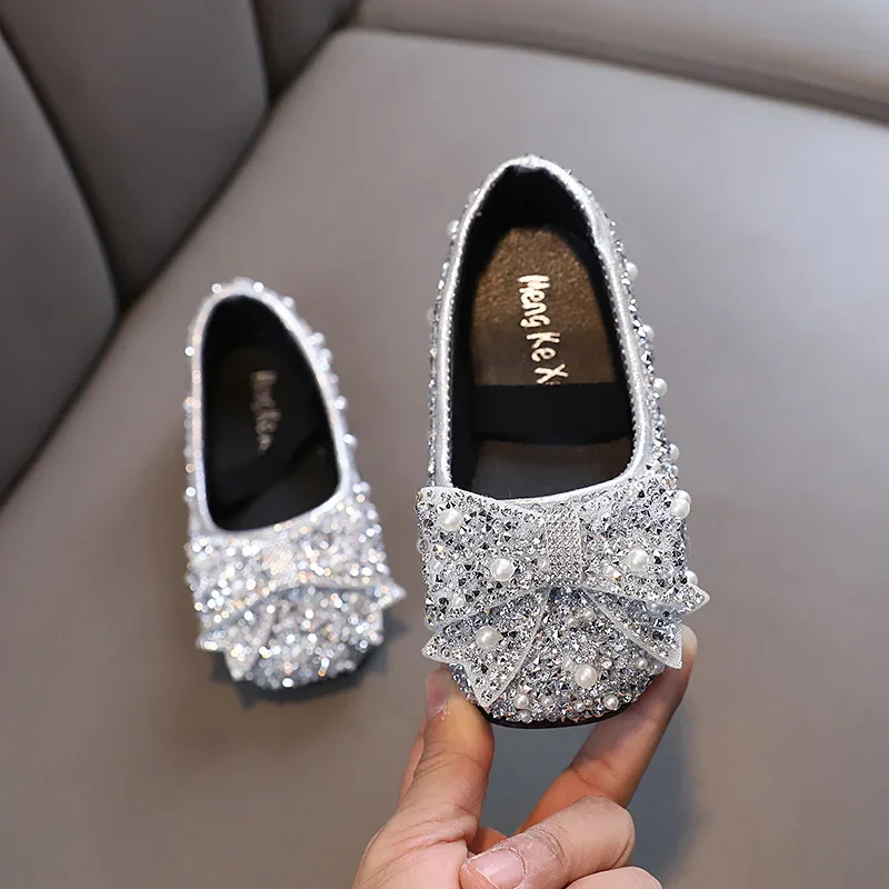 Children Summer Korean Version Dance Shoes Girls Pearls Bows Show Shoes Girls Broken Diamond Princess Lady Sequins Leather Shoes