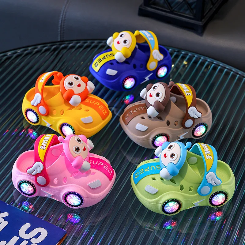 Children's Flashing Light Hole Shoes, Anti Slip Soft Soled Toe Cap Slippers, Cartoon Car Illuminated Slippers for Boys and Girls