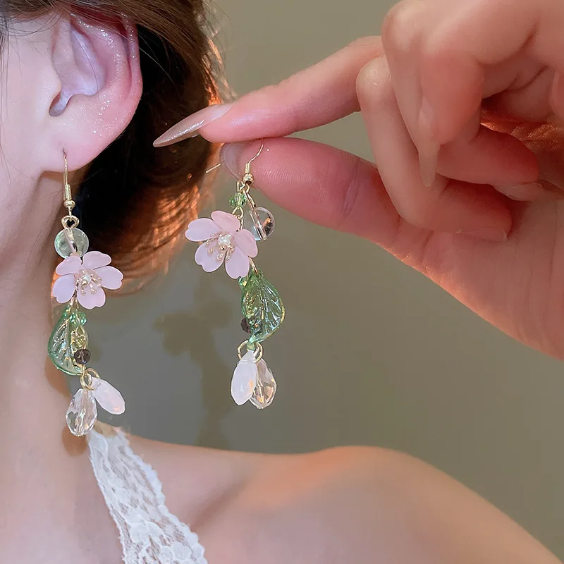 Chinese Glass Beads Flower Tassel Earrings for Women Sweet Style Versatile Drop Earring Elegant Beautiful Jewelry Friends Gift