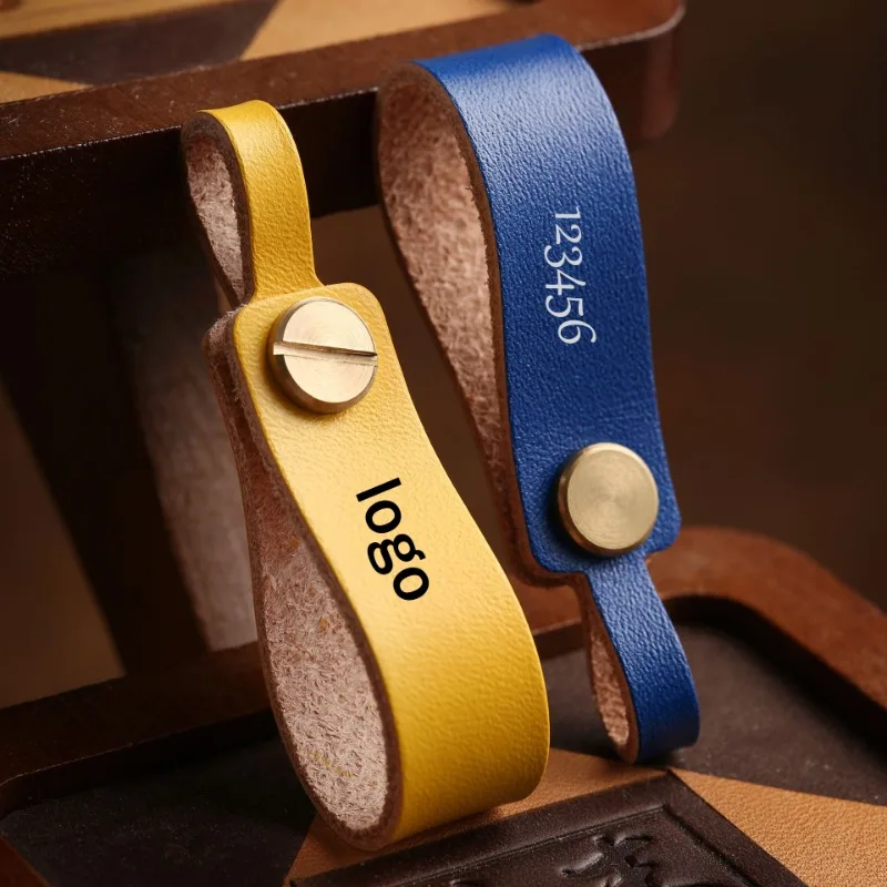 Customized LOGO Keychain Blank Cowhide Handmade Short Hanging Rope Laser Engrave Car Keyring Personalized Key Chains for Couples