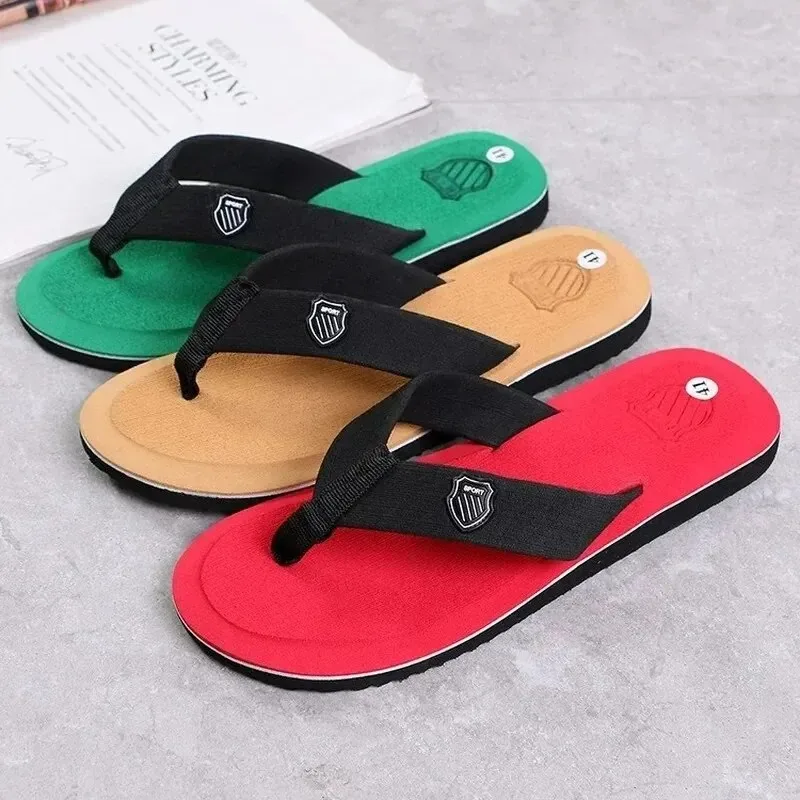 High Quality Men Flip Flops Beach Sandals Non-Slip Casual Flat Shoes Slippers Indoor House Shoes For Men Outdoor Slides