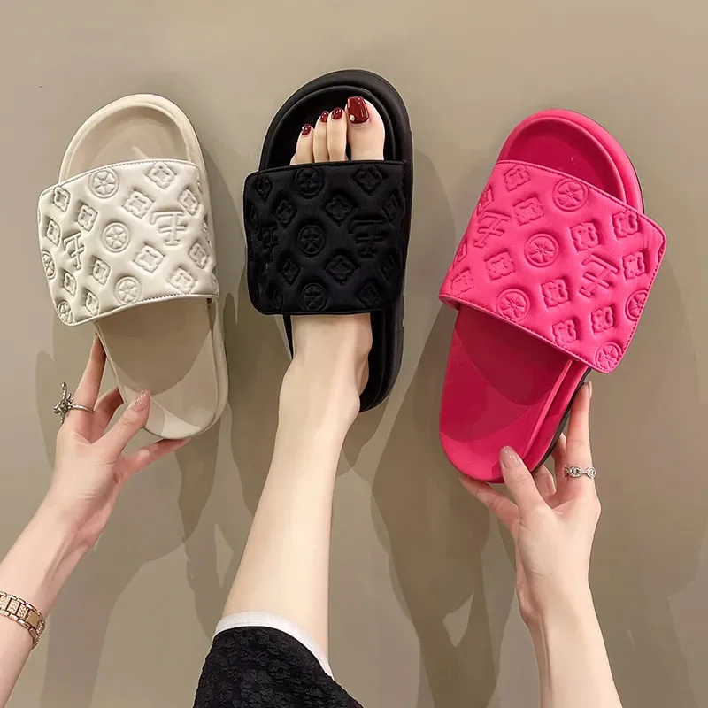 Ladies Magic Sticker Flat Slippers Summer New Designer Luxury Sandals for Women Elegant Home Flat Slippers Zapatos De Mujer
