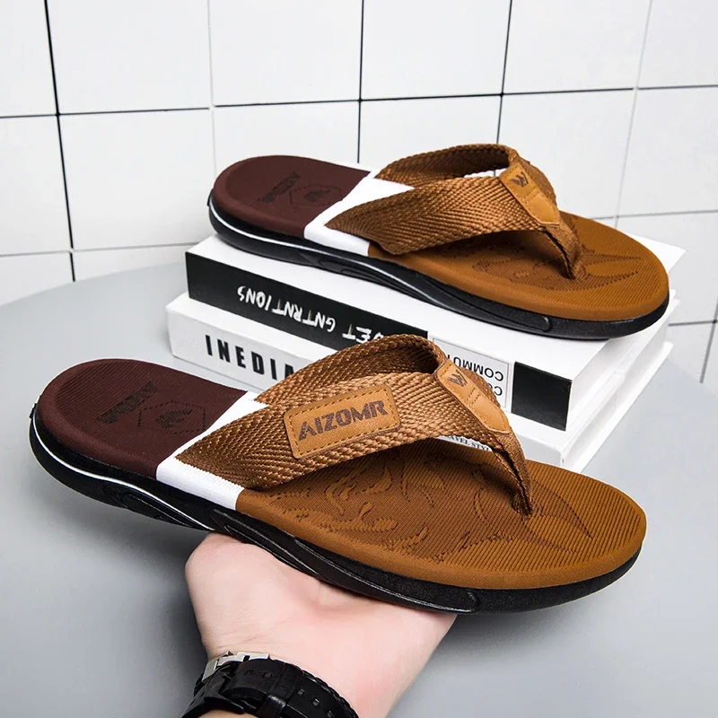 Man House Flip Flops Summer Breathable Beach Shoes EVA Slippers Sandals Men Luxury Flip Flops Soft Slippers Home Clogs Slides