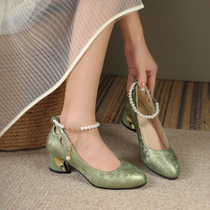 Retro Square Toe High Heels Women's Wedding Shoes New Chinese Style Single Shoes Block Heel Baotou Sandals