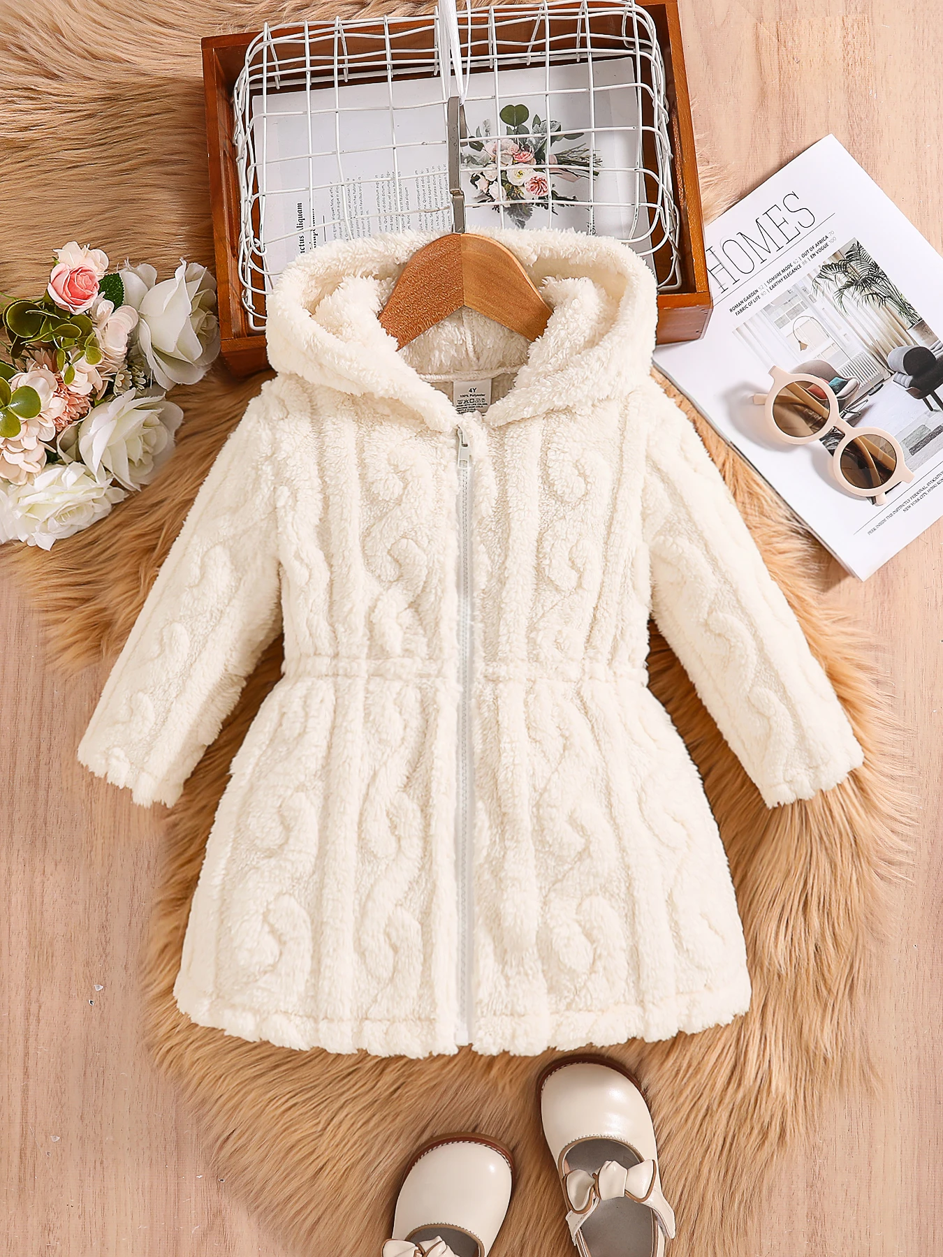 Spring and autumn new girls fashion home outdoor casual clothing children's knitted hooded coral velvet white coat 4Y-8Y jacket