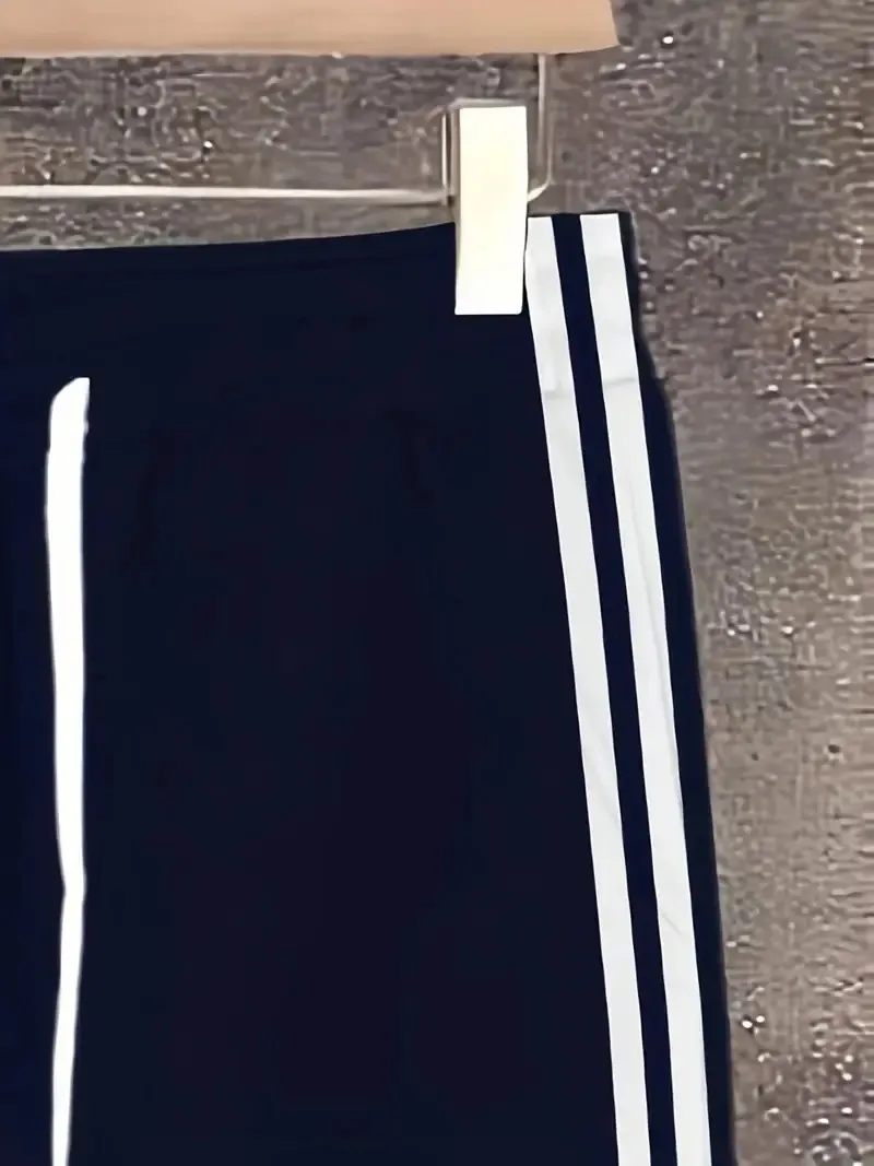 The new men's set for Spring and Autumn 2025 features a casual fashionable soft and comfortable 3D pattern print