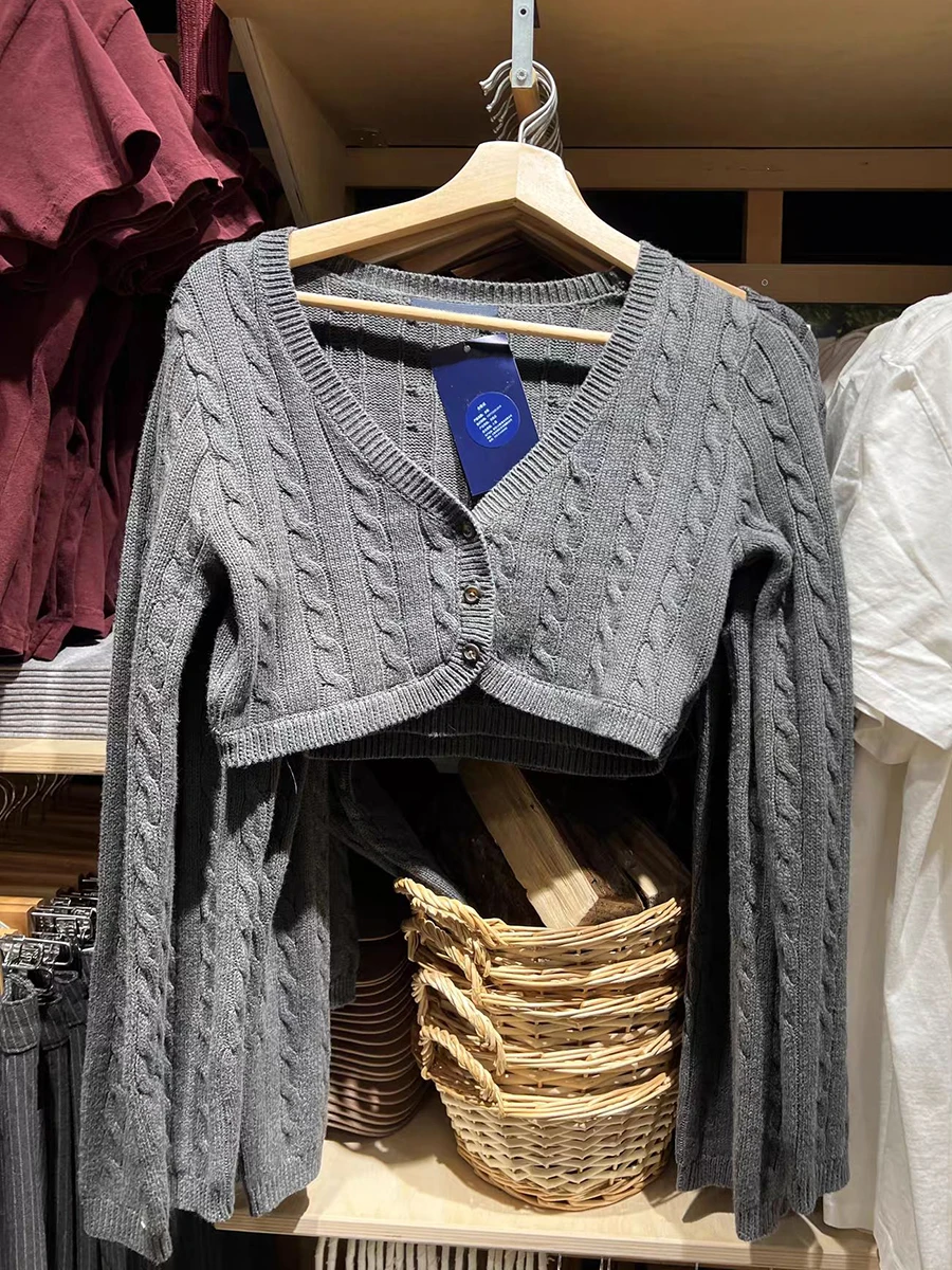 Twisted Flower Cropped Sweater Cardigan Woman Spring V-neck Single Breasted Long Sleeve Slim Crop Tops Solid Cotton Knitwear