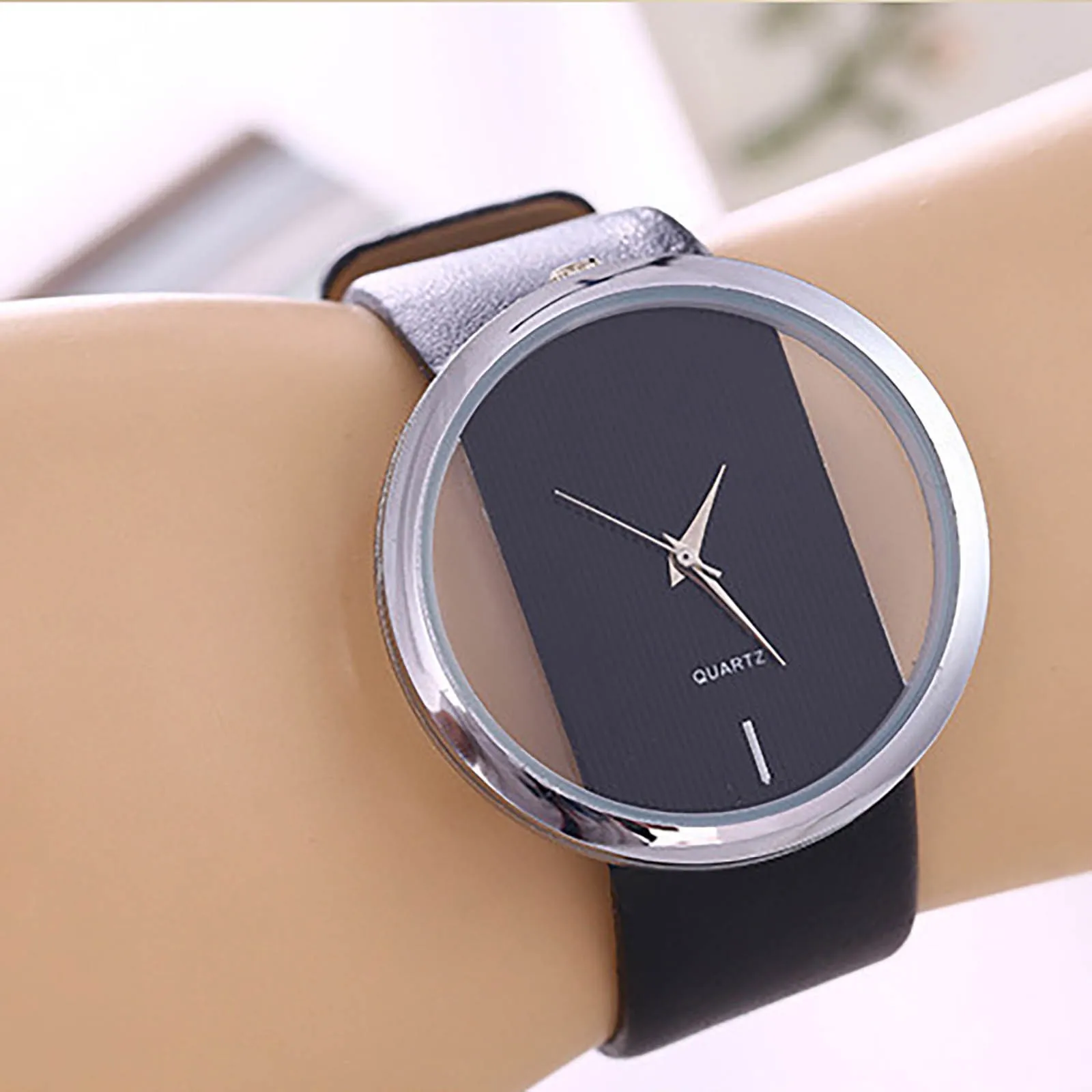 Women'S Simple Quartz Wristwatch Leather Strap Luminous Circular Dial Elegant Ladies Wristwatch Women'S Watch Gift
