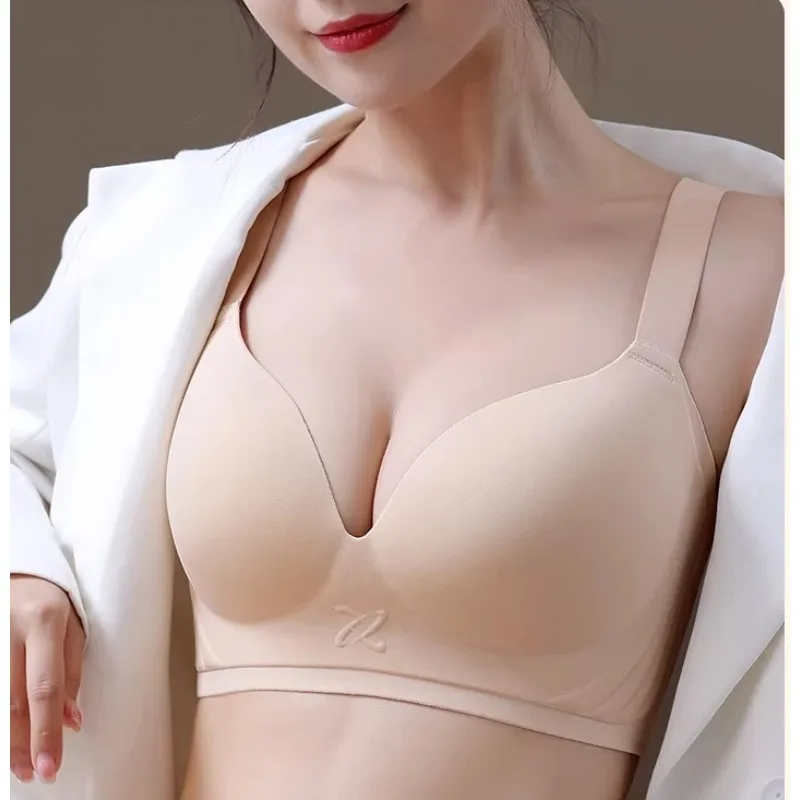 Women‘s Plus Size Lingerie Seamless Wireless Bra Breathable Small Thin Style Gathers Extra Breasts Lift Push Up 34-44 M-4XL Size