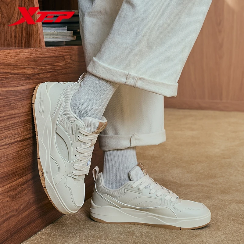 Xtep Low Top Skateboarding Shoes for Men Winter Leather Warm Lightweight Fashionable Classic Casual Sneakers 976419310009