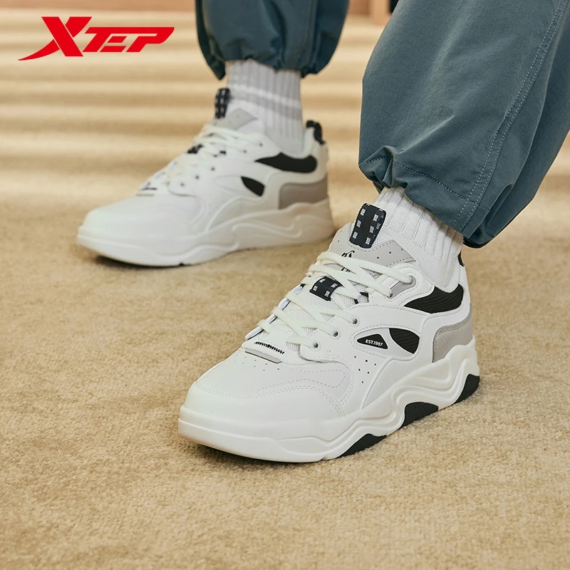 Xtep Undercurrent Skateboarding Shoes For Men Winter Warm Fashion Skate Shoes Comfortable Stability Sneakers 976419310005