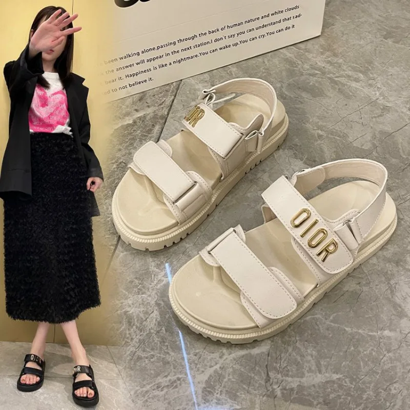 Trendy Thick Heel Sandals Women's 2026 New D-Shape Magic Tape Slip-On Summer Beach Shoes Wet Proof Casual round Toe Flat Sandals