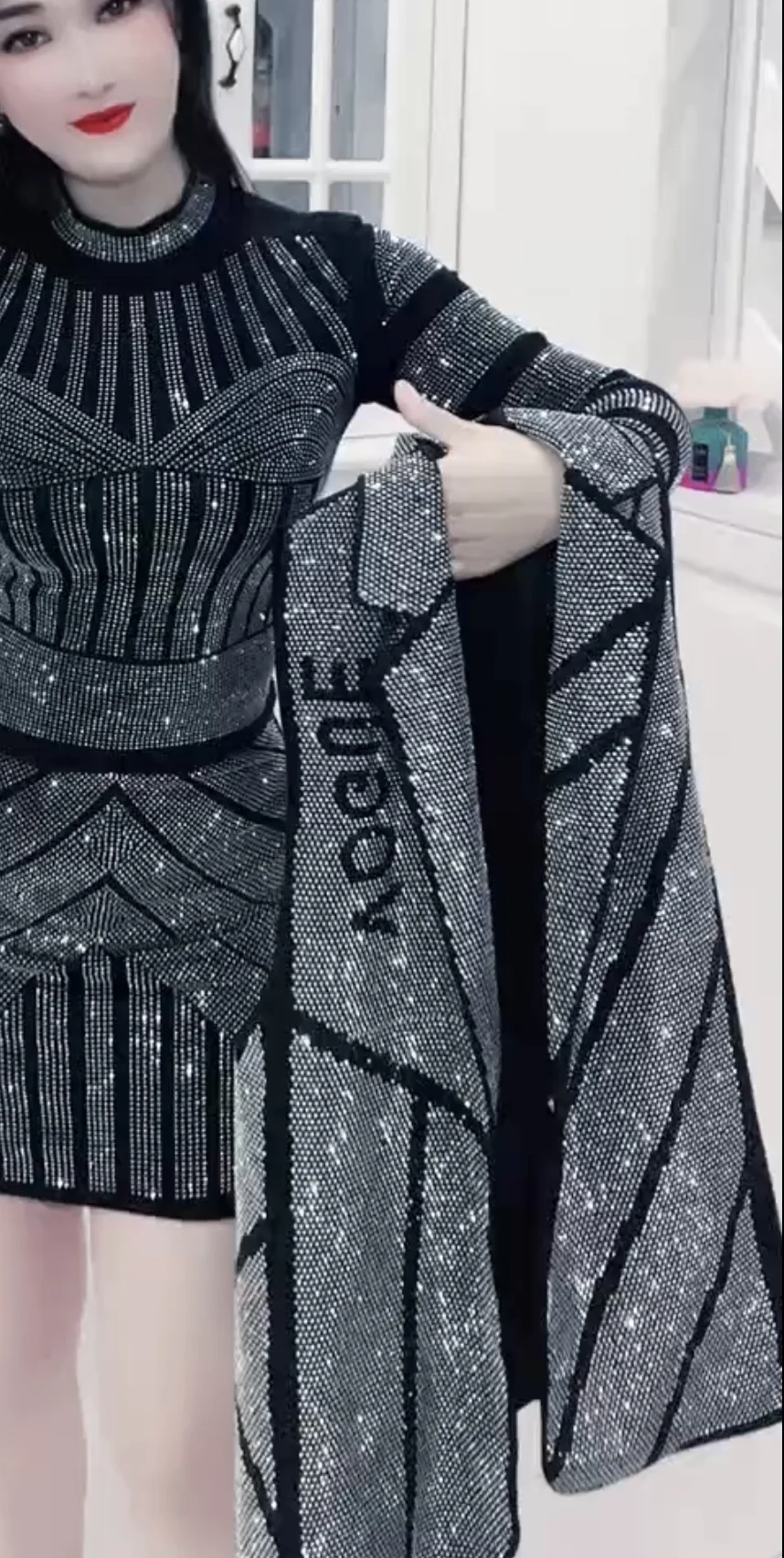 2026 New Faion Slim Fit Base irt Women's Versatile Top Ele High-End Heavy-Du Rhinestone Women's Diamond Vest