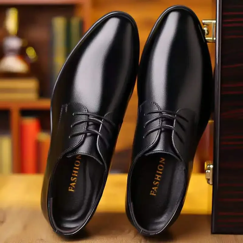 Men's new business leather shoes black Formal Men's leather shoe Oxfords wedding office shoes Summer breathable pointed sneakers
