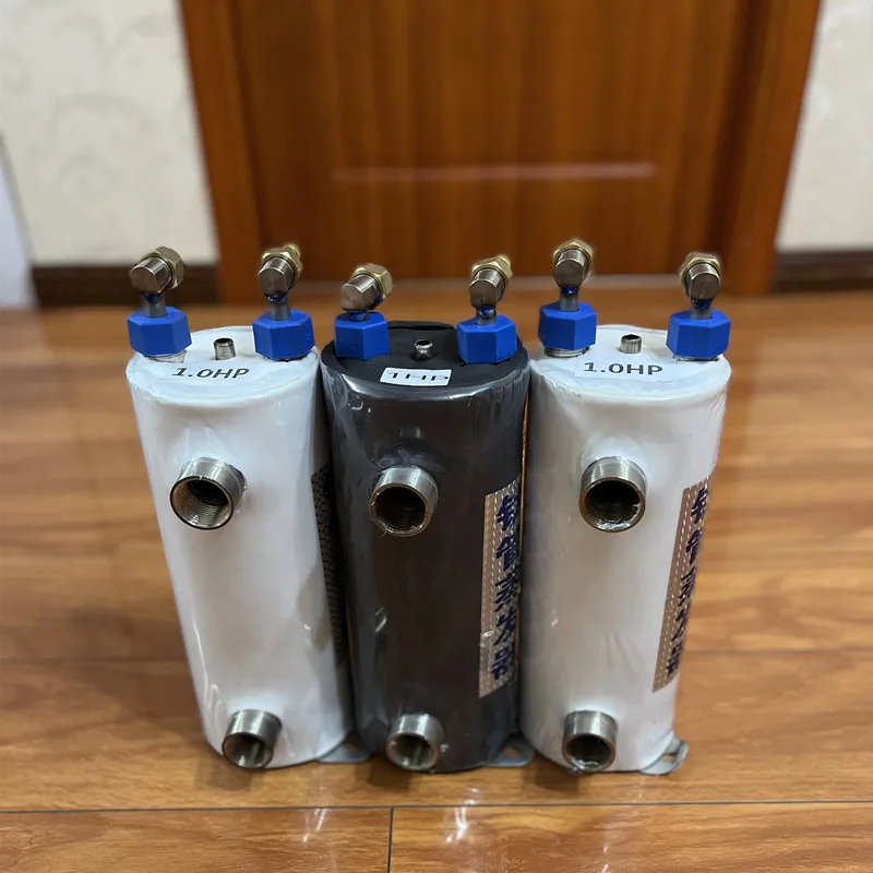 1HP 304 stainless steel titanium tube evaporator, vertical titanium tube heat exchanger, seawater and freshwater titanium gun.