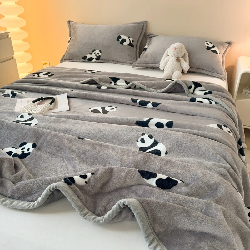 Panda Print Milk Velvet Blanket for Bed Queen Size Skin-friendly Soft Sofa Throw Blanket Spring Autumn Warm Flannel Bed Sheets