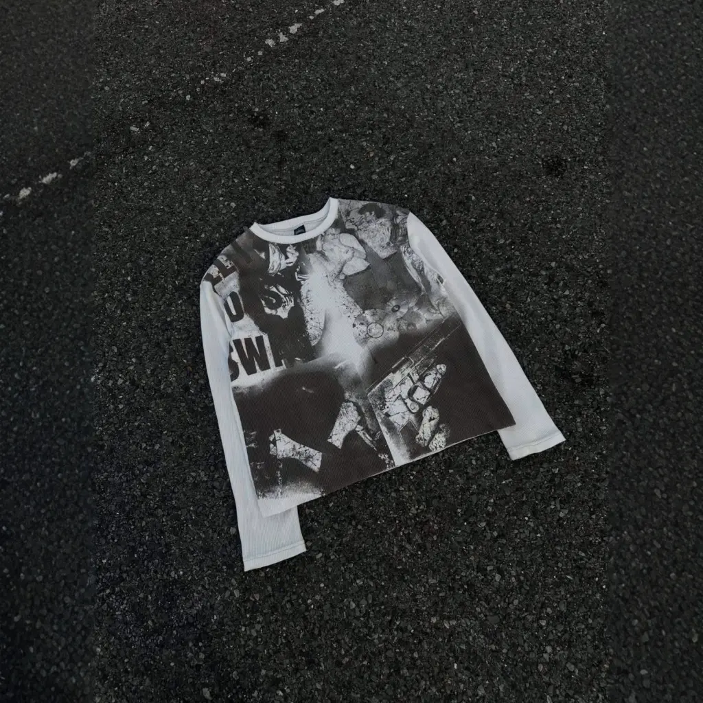 Vintage Washed Graphic Print Waffle Knit Long Sleeve Top Women 2026 White Black Oversized Y2K Streetwear