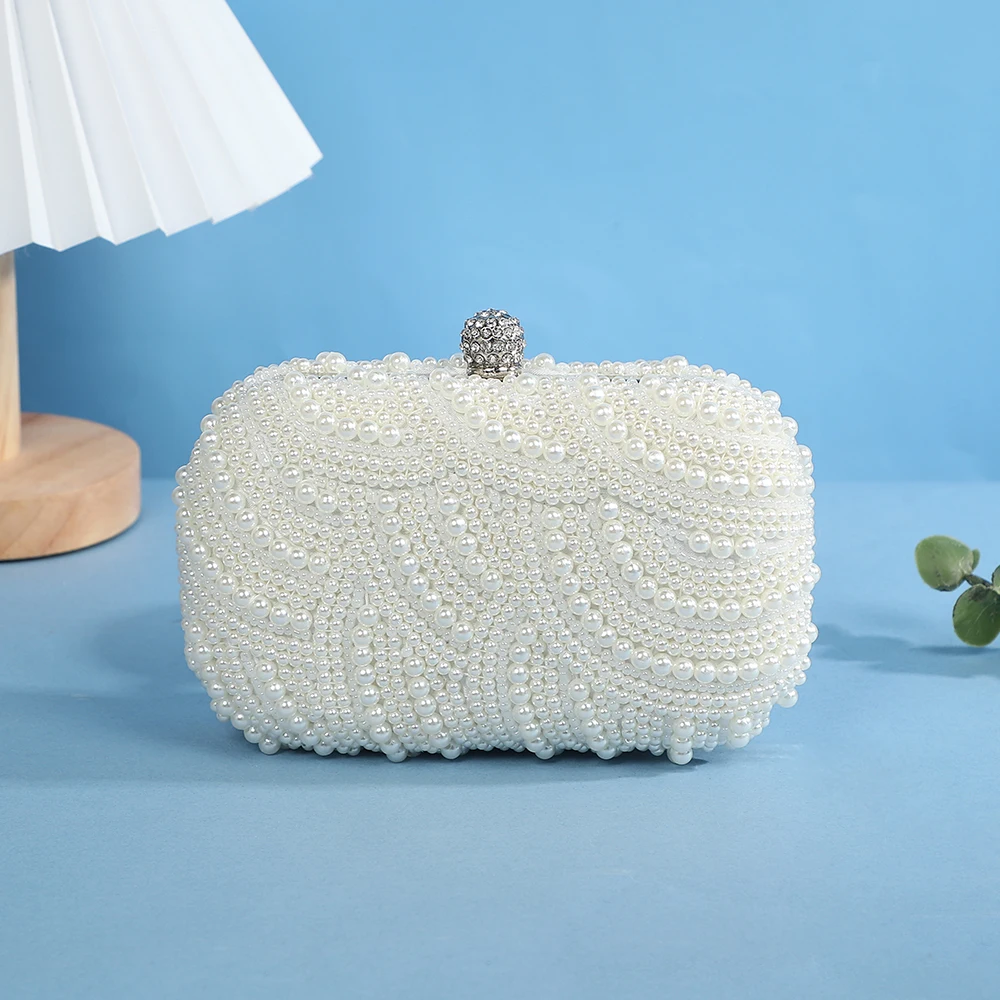 Luxury-Style Pearl Evening Party Bag - Unique Design - Elegant Banquet Bag for Small Groups - Versatile Chain Shoulder Sling Bag