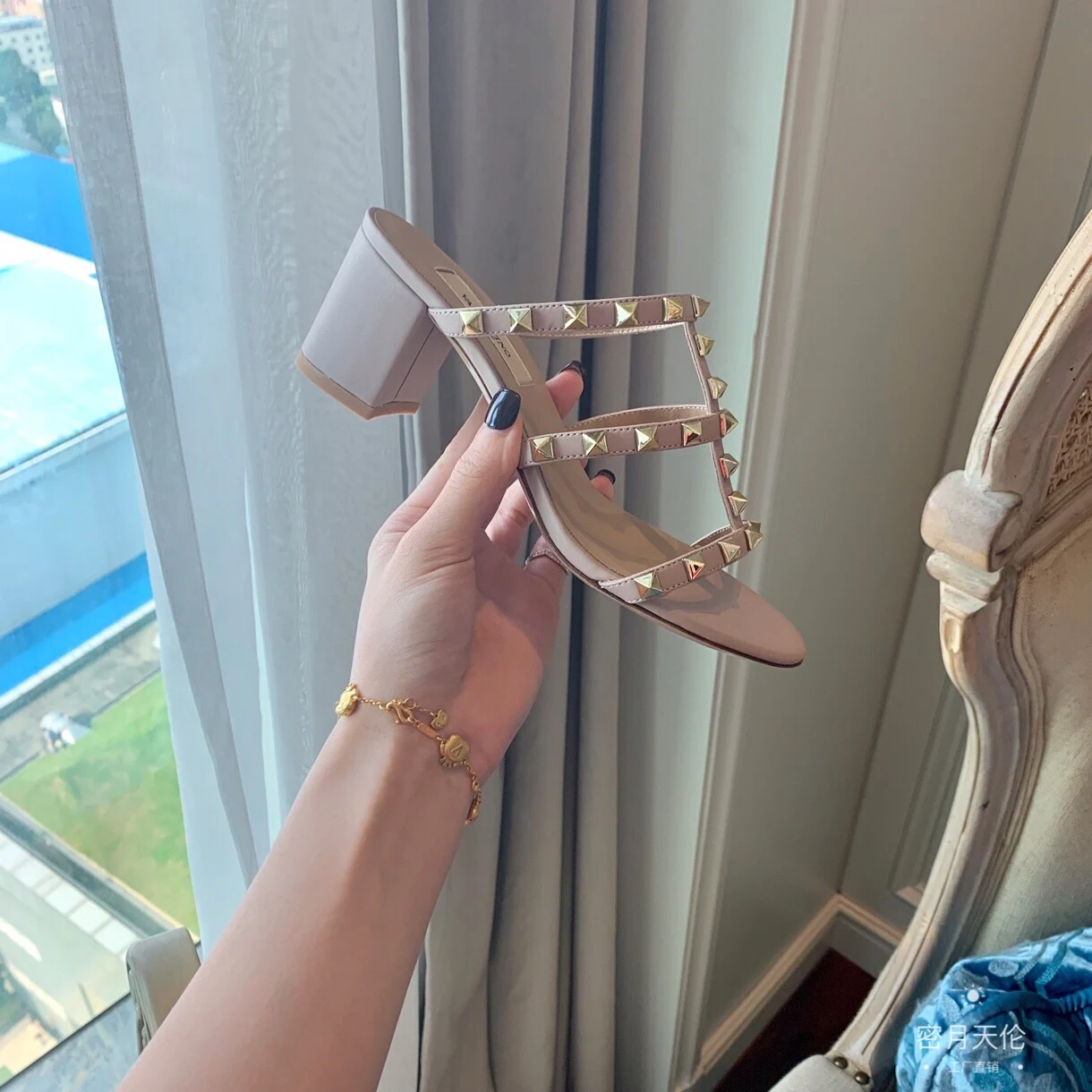 luxury women's shoes Gladiator shoes woman 2024 trend For Women's Sandals Summer Slippers Chunky Heel Leather Rivets High heels