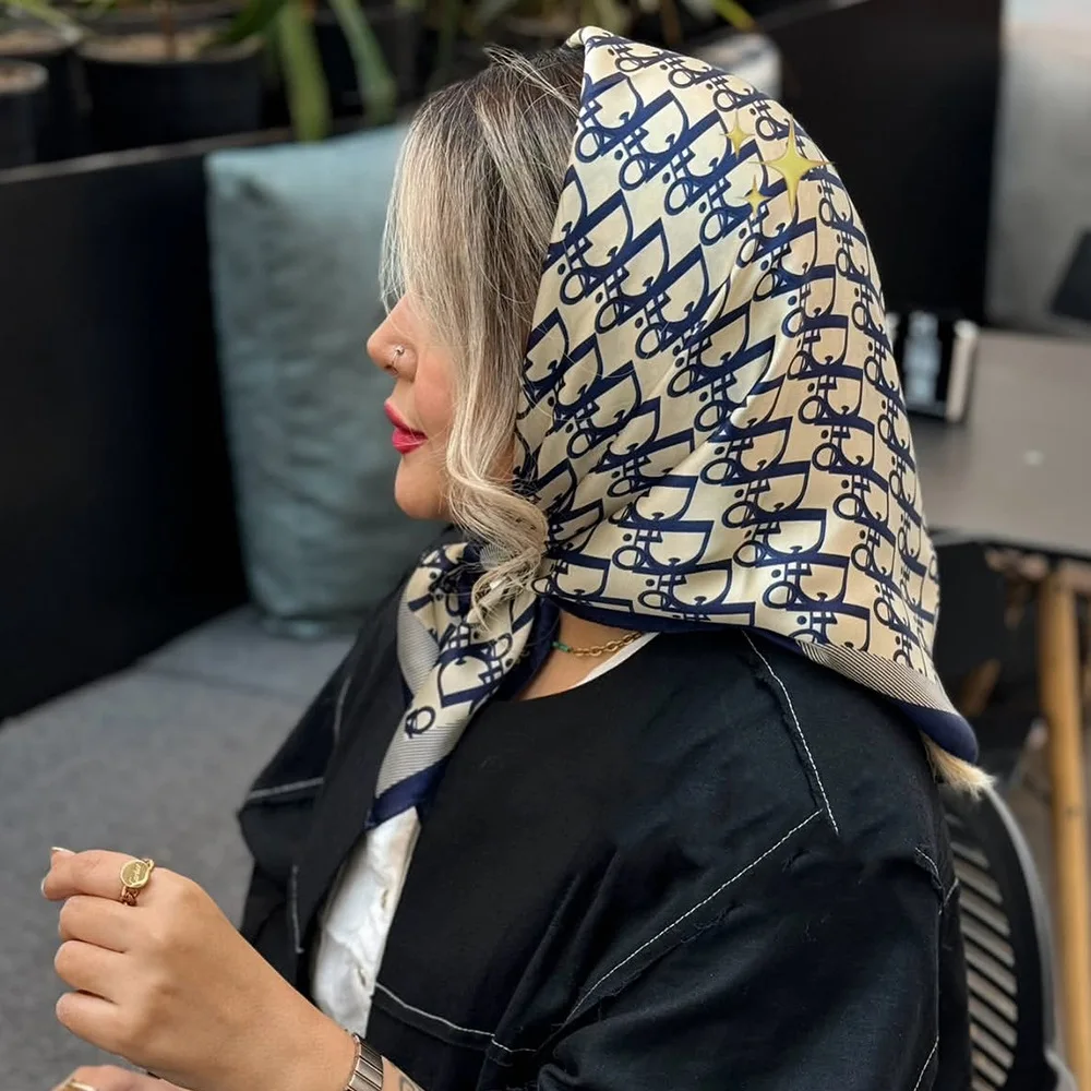 Casual Printed Silk Scarf 70cm Square Fashionable Women's Headscarf Decorative Small Tie Trendy Autumn Season Flat Weave