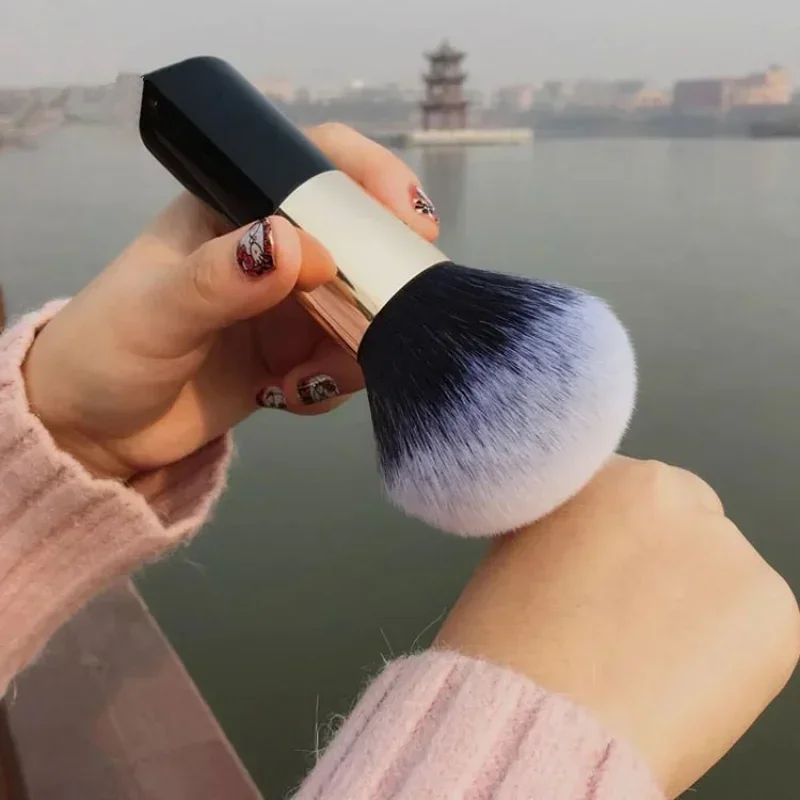 Large Size Powder Foundation Brush Professional Makeup Brush Multifunctional Cosmetic Blush Sculpting Bronzer Brush Makeup Tool