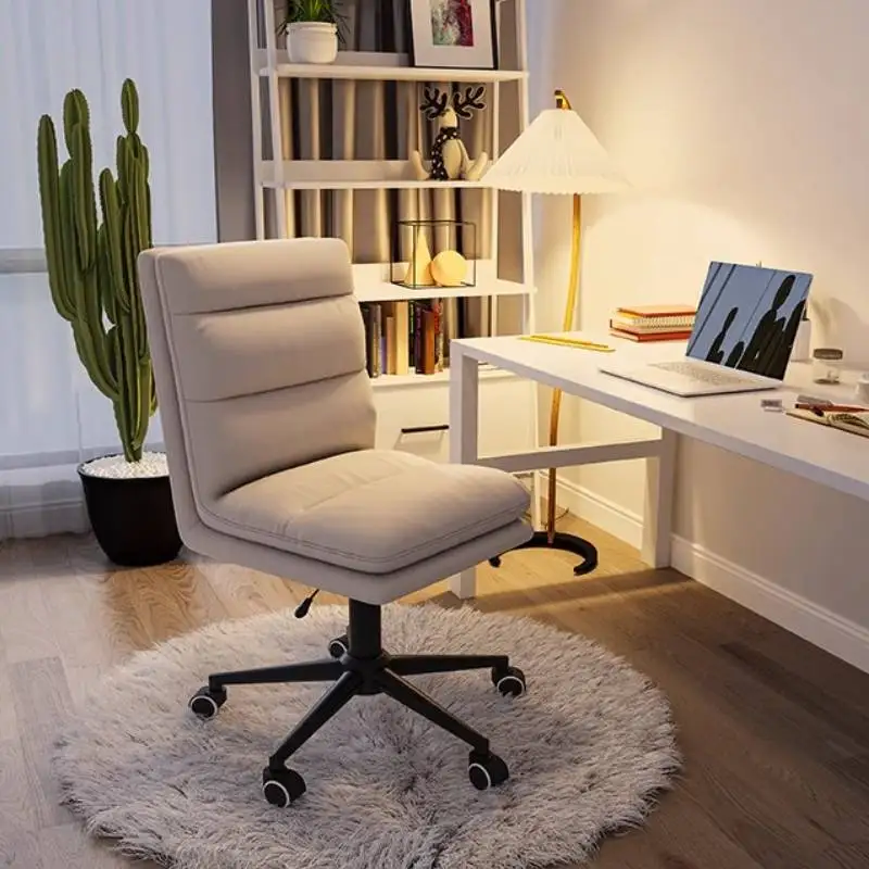 Soft Visitor Office Chair Armrest Small Modern Designer Relaxing Office Chair Cheap Comfortable Silla De Escritorio Furniture