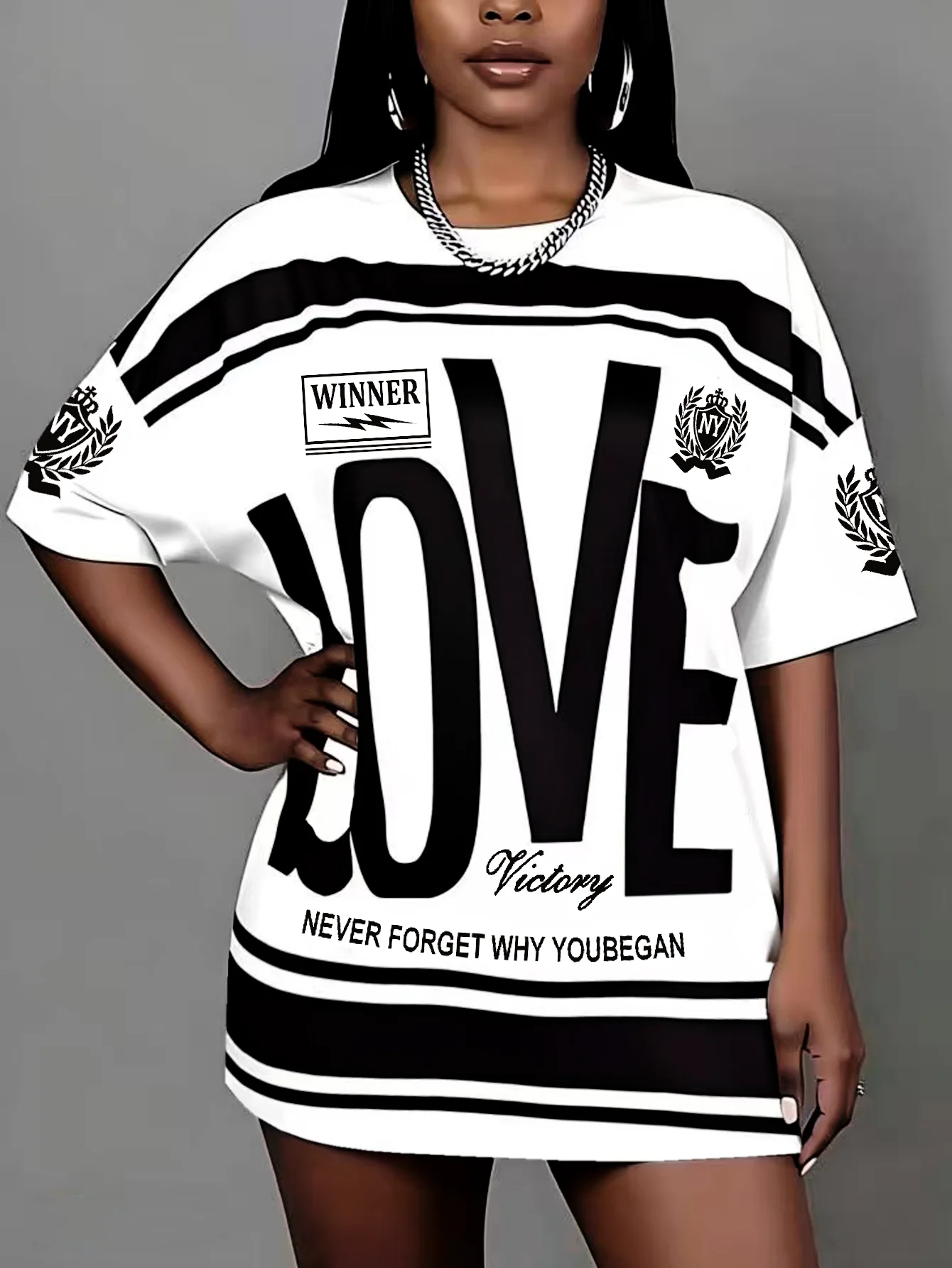 Plus size women's clothing 2025 new round neck letter print T-shirt pullover top suitable for daily wear