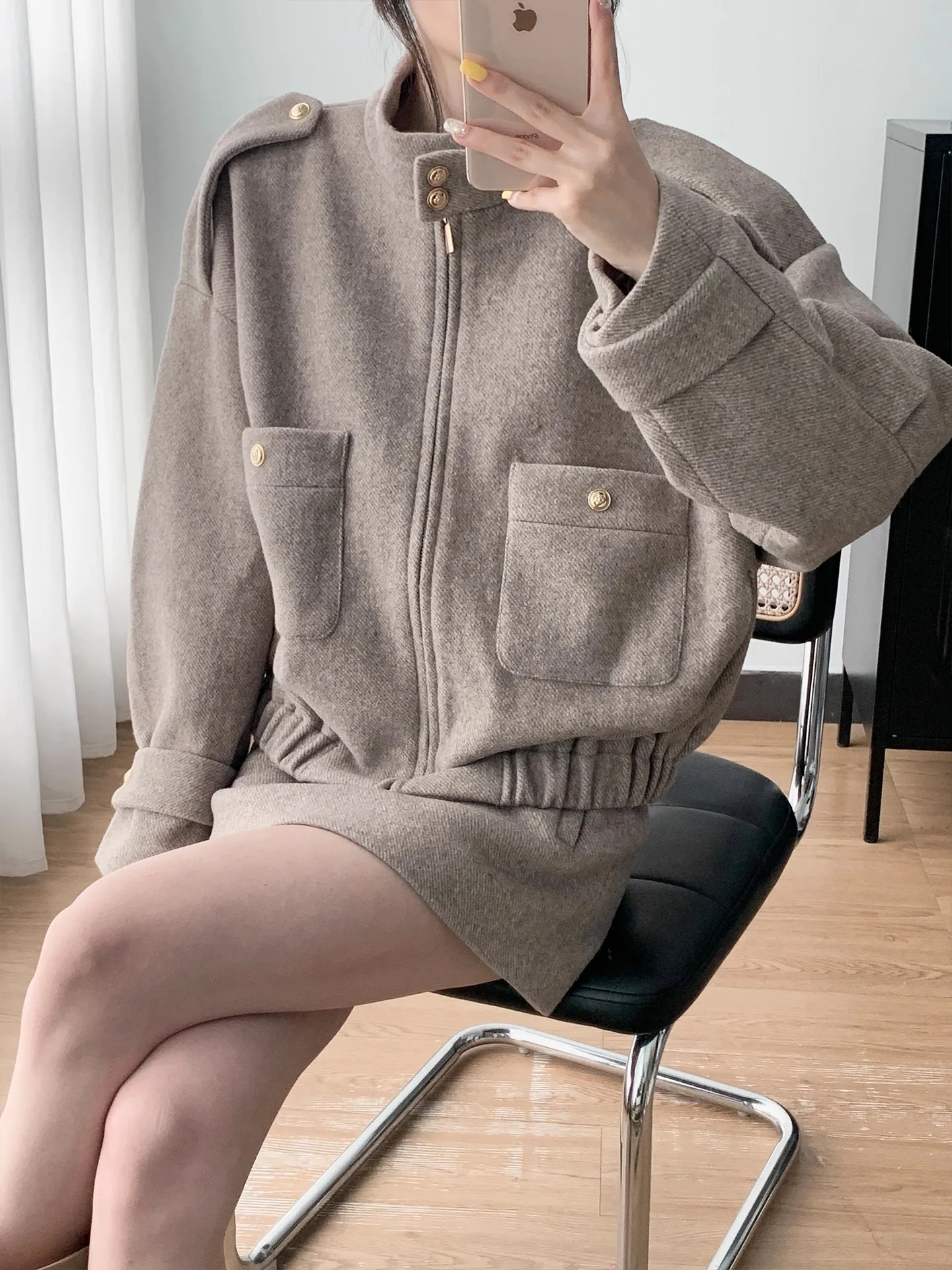 Women Stand Collar Zipper Jacket or Elastic Waist Shorts Early Autumn 2025 Solid Color Long Sleeve Fashion Set