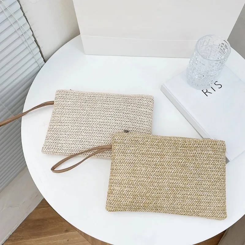 Boho Elegant Straw Handbag Beach Clutch Women's Beach Woven Clutch Purse Solid Colour