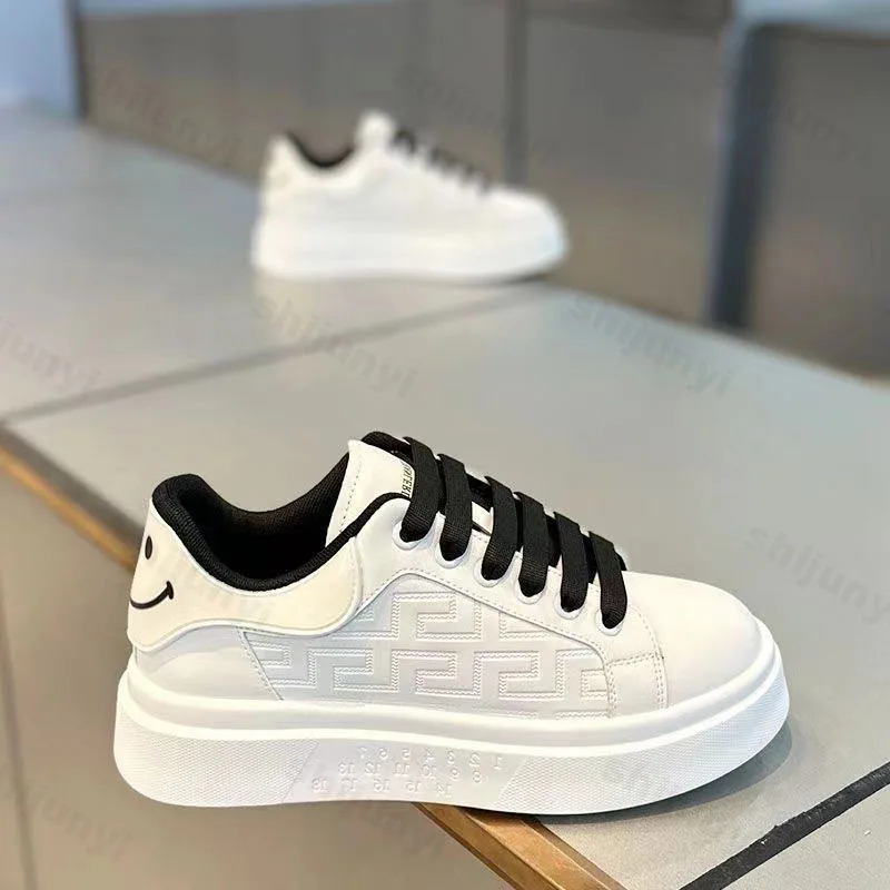 2025 Spring Autumn New Men's Shoes Breathable Comfortable White Shoes Men's Platform Sneakers Lace-up Casual Sports Shoes