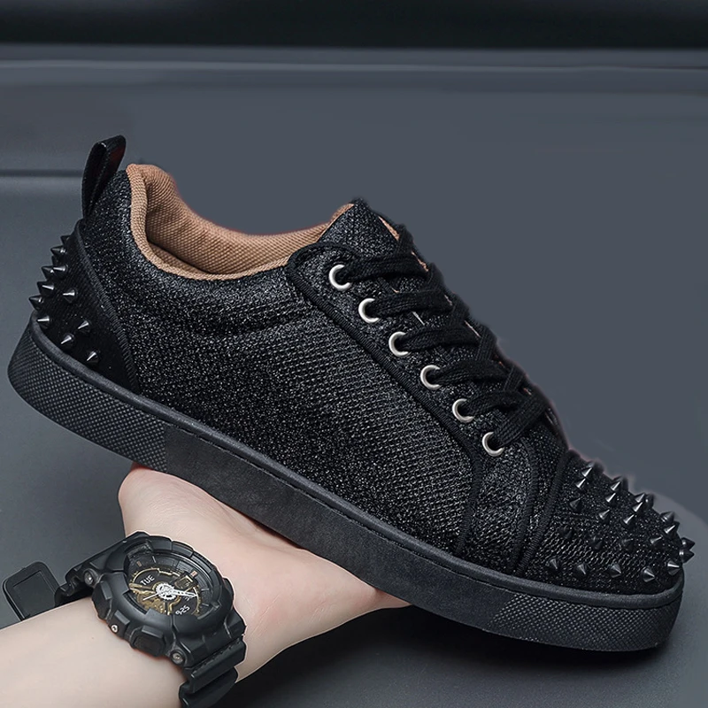 Trend Shoes for Men Leather Casual Shoes Punk Style Rivet Flat Skateboard Shoes Youth Street Cool Sneaker