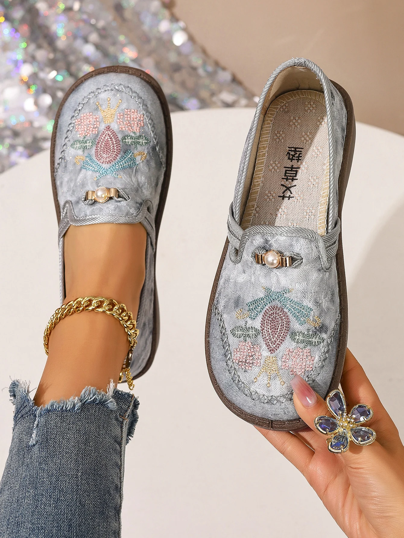 Spring and Summer New Women's Casual Sneakers, Soft and Comfortable Mother Shoes, Fashionable and Versatile Casual Sneakers, Walking Sports Casual Shoes, the Best Gift for Women