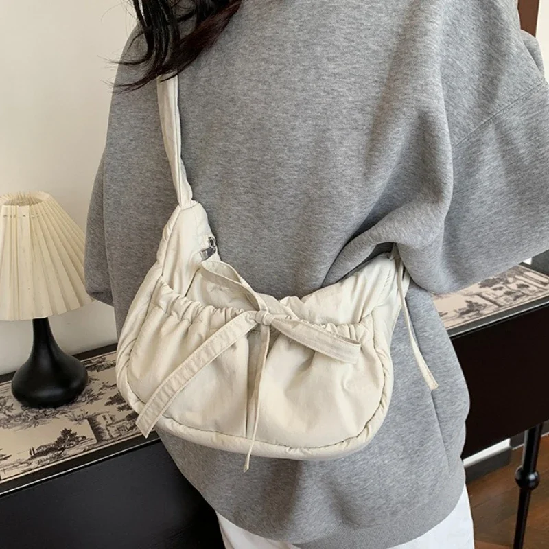 Women's Handbags Waterproof Nylon Shoulder Bags Large Capacity Leisure Single Crossbody Bags for Women Drawstring Pleated Bag