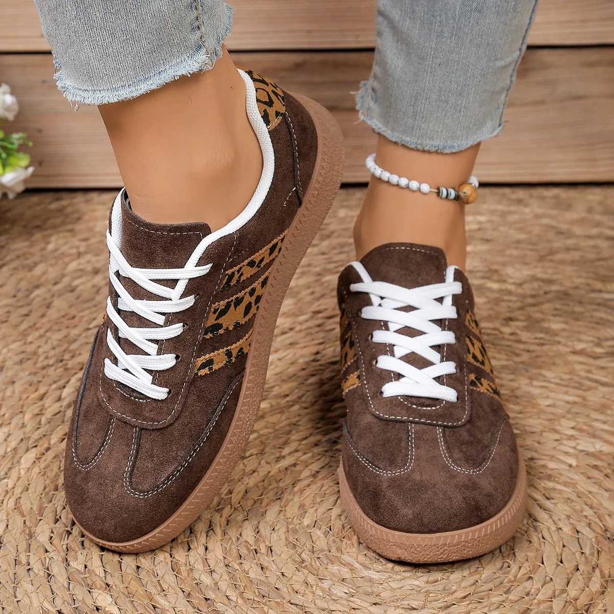 Retro German Training Shoes Women's New Style Lace-Up Color Block round Head Leopard Print Large Size Flat Bottom Casual Shoes