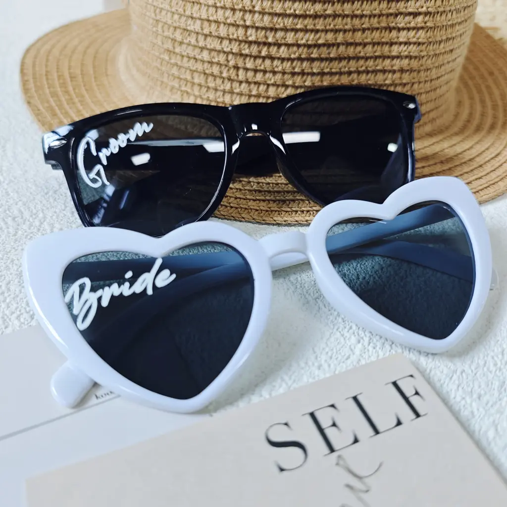 1pcs Bride and Groom glasses bride and groom wedding decoration photo props, bachelor party supplies, Bridal Shower favor gifts