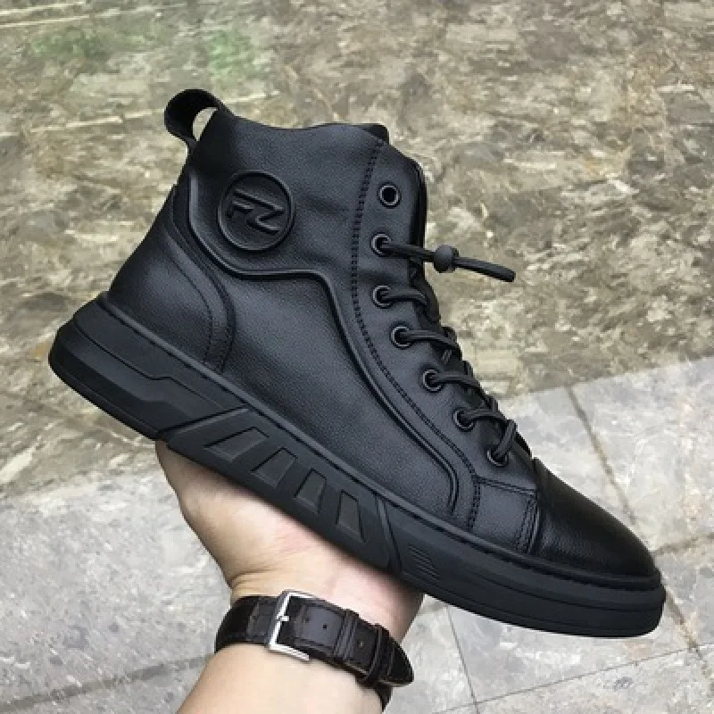 Autumn New Shoes for Man Cow Leather Casual Shoes High Top Black Flat Skateboard Shoes Winter Warm Plush Boots