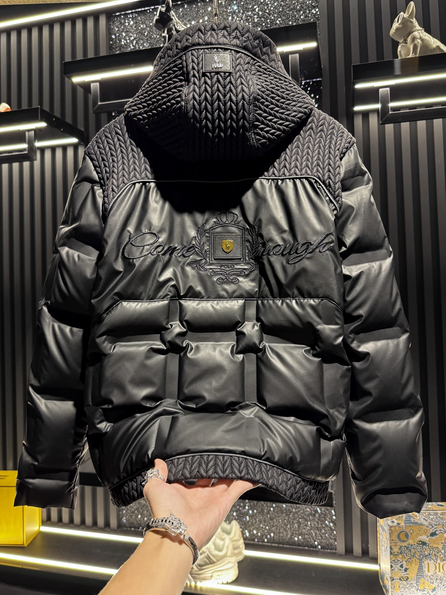 Ele Men's Hooded down Jaet Thiened Winter Coat Luxury Brand Faionable Patchwork Wheat Spike Design Warm Outerwear